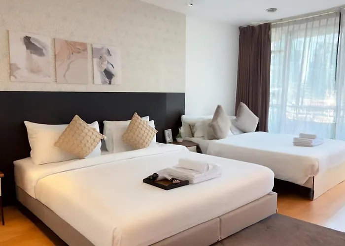 Apartment Cozy, Spacious 2-bedder With City, Park View, Near Nana Bts Bangkok
