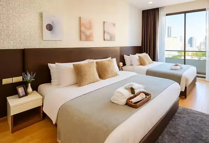 Cozy, Spacious 2-bedder With City, Park View, Near Nana Bts Apartment